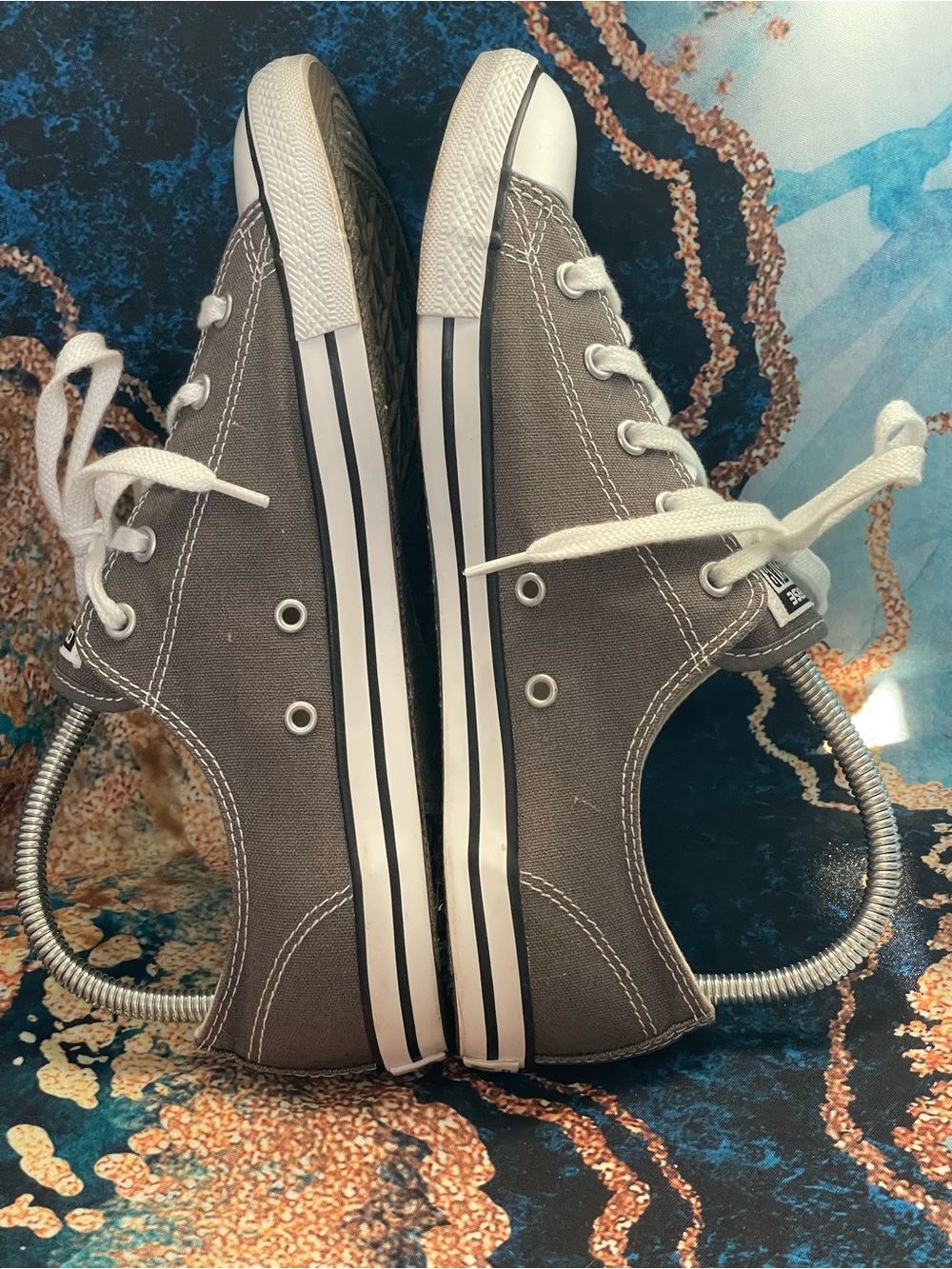 Converse Chuck Taylor All Star Low Top Gray Women’s Size 9 Canvas Sneakers - Picture 8 of 12
